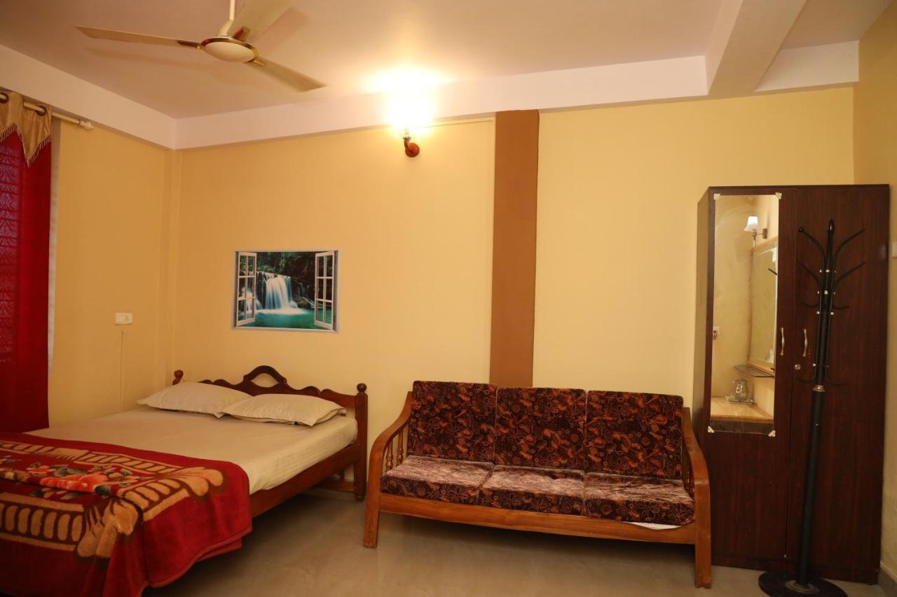 Sai Holiday Home Madikeri Buitenkant foto